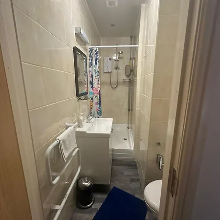 3 Luxury En-Suite Bedrooms Cardiff Exterior photo