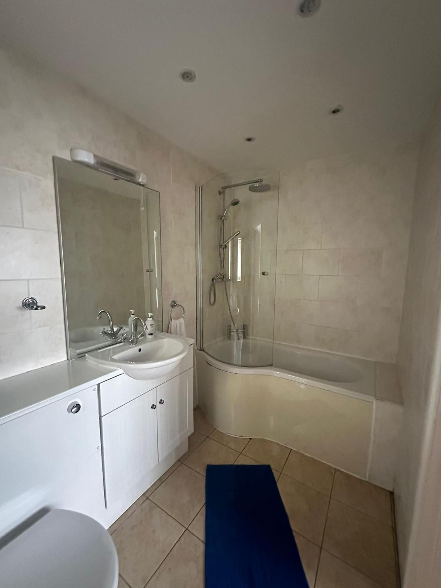 Homestay 3 Luxury En-suite Bedrooms Cardiff
